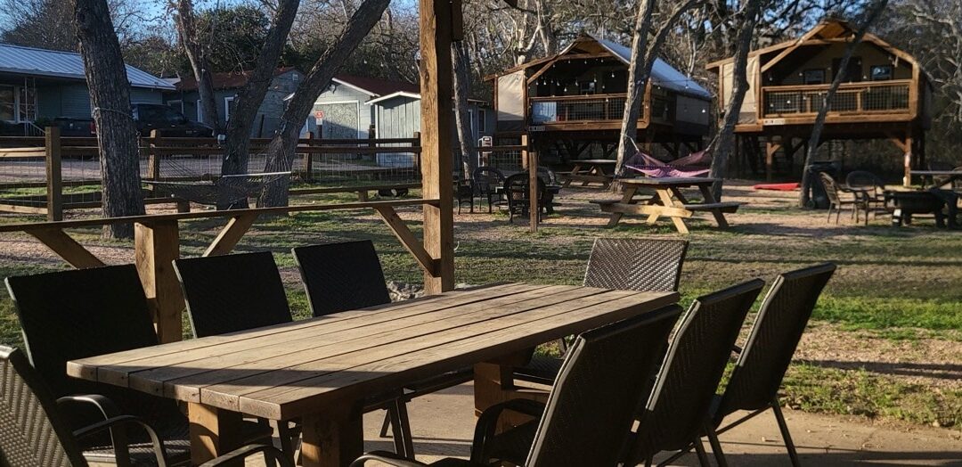 Seguin Glamping: Waterfront Treehouses & Safari Cabins